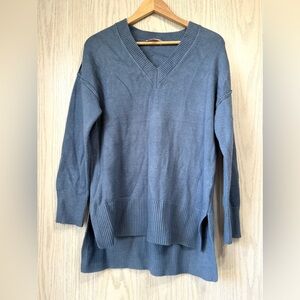 Philosophy V Neck Tunic Sweater Slate Blue Soft Size M EUC